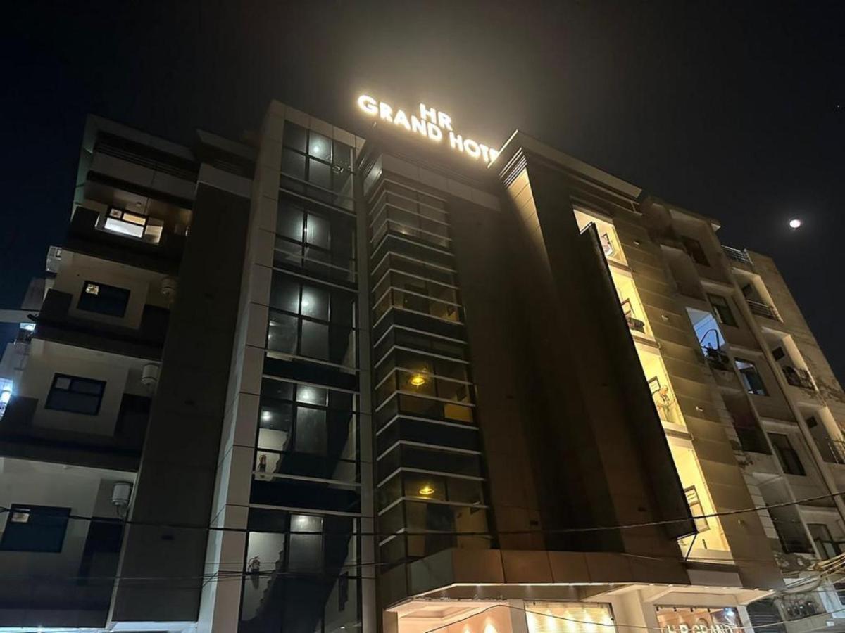 Hr Grand