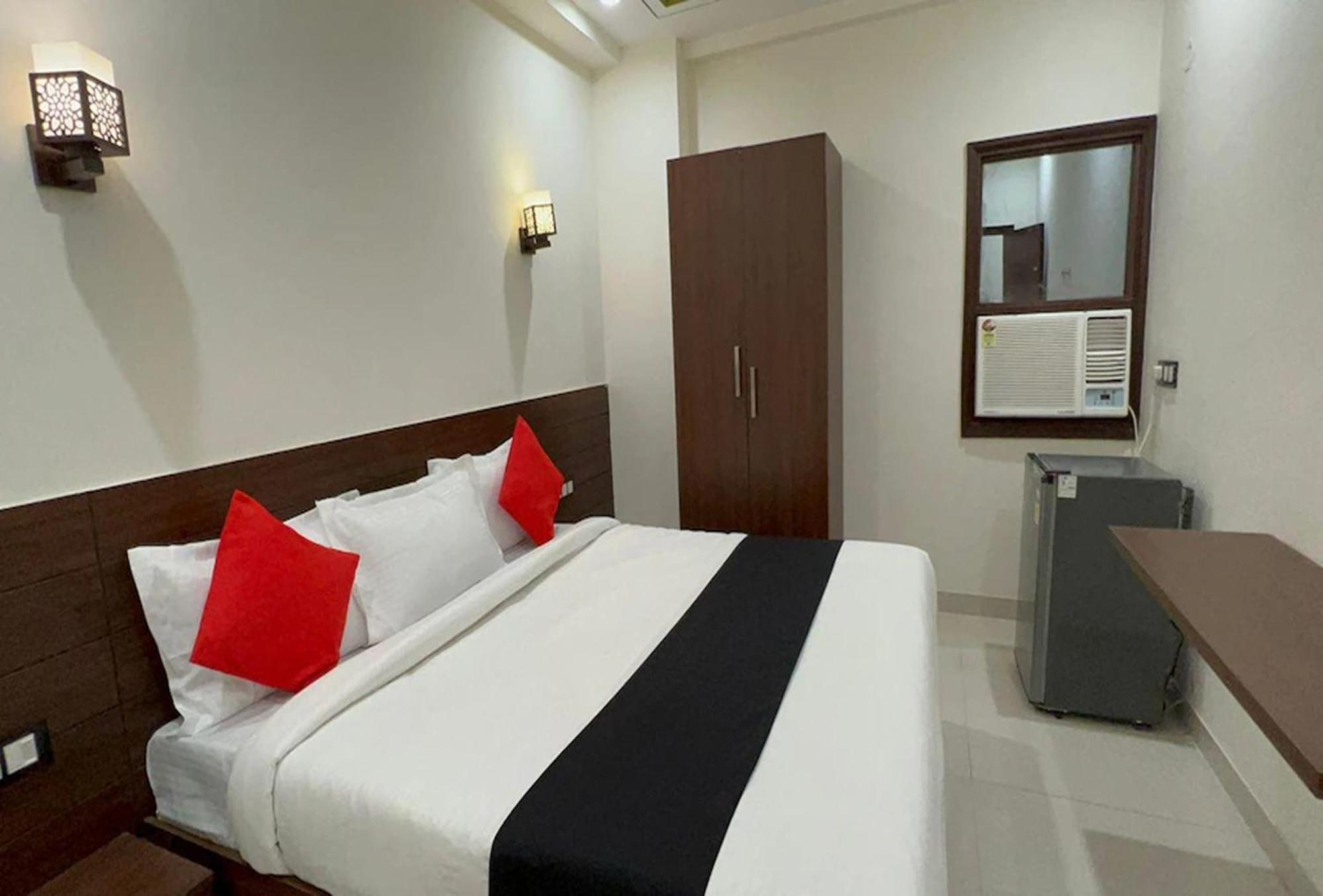 Hr Grand Hotel